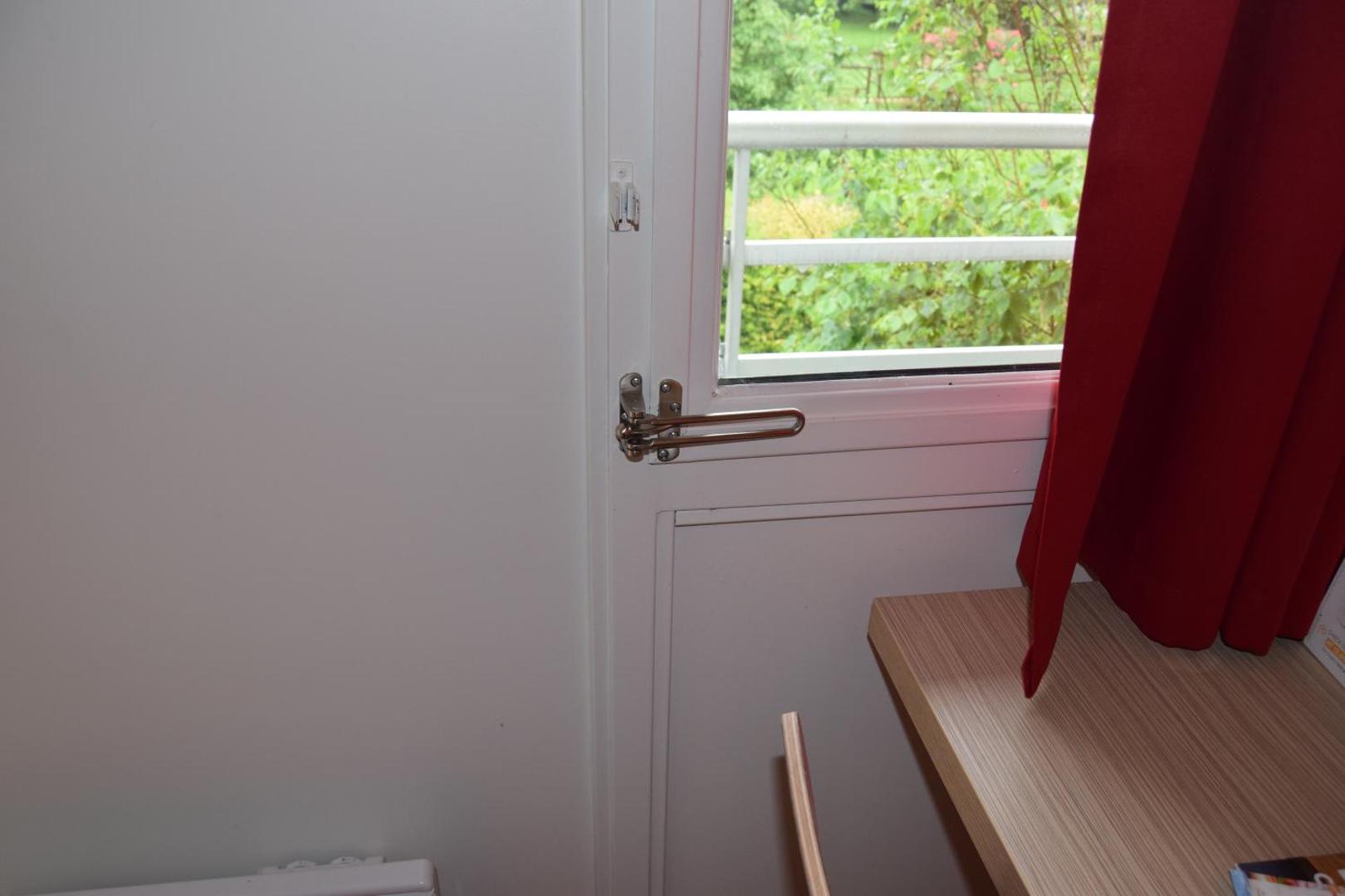 Première Classe Creil - Villers Saint Paul