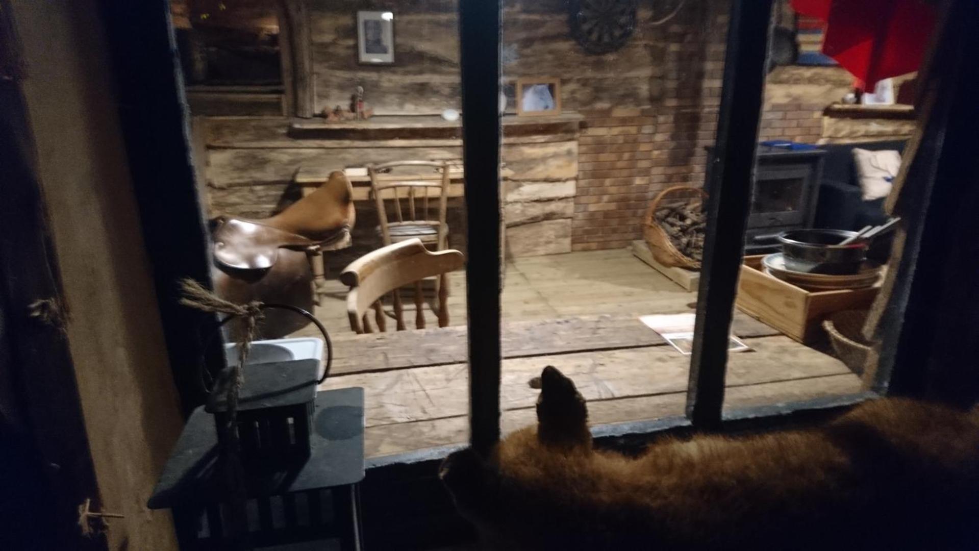La Cabane Aux Loups