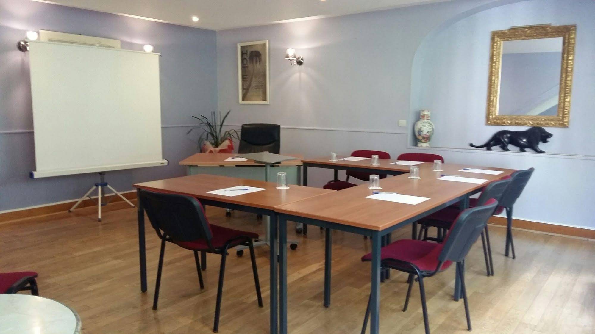 Hipotel Hostellerie Du Lys