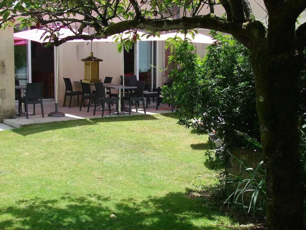 Hotel Le Cerizay