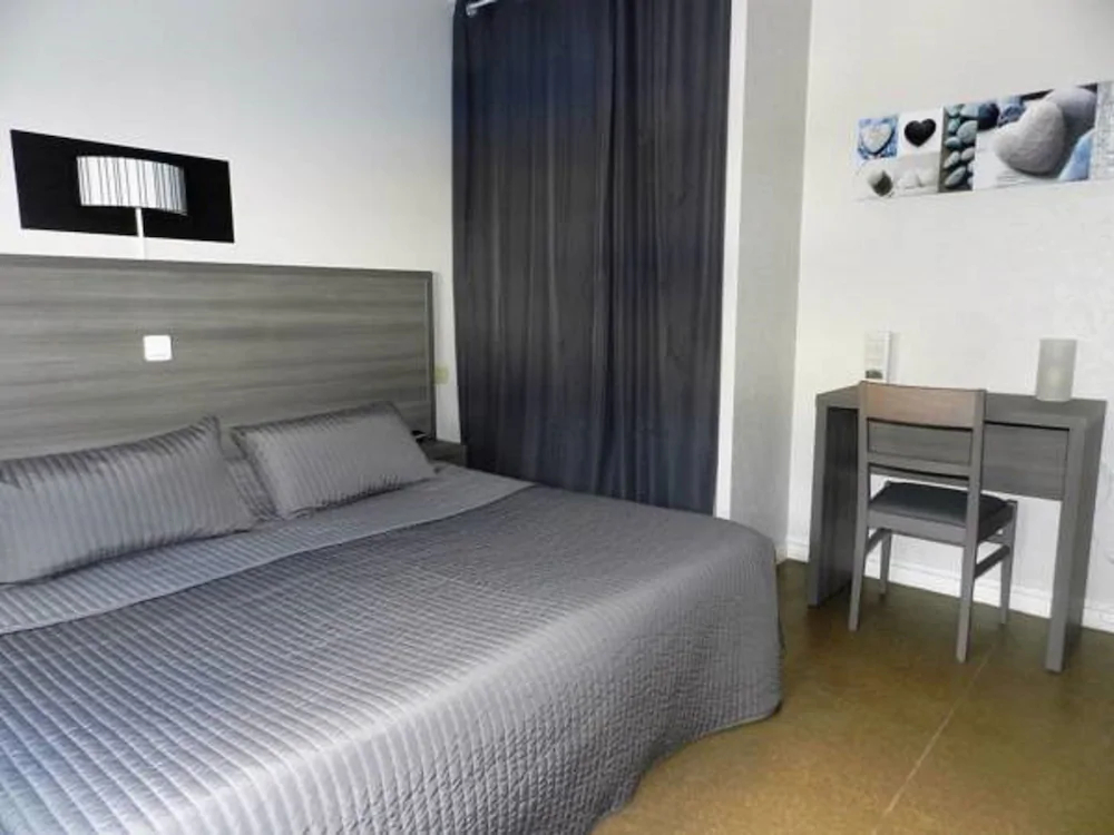 Hotel Le Cerizay