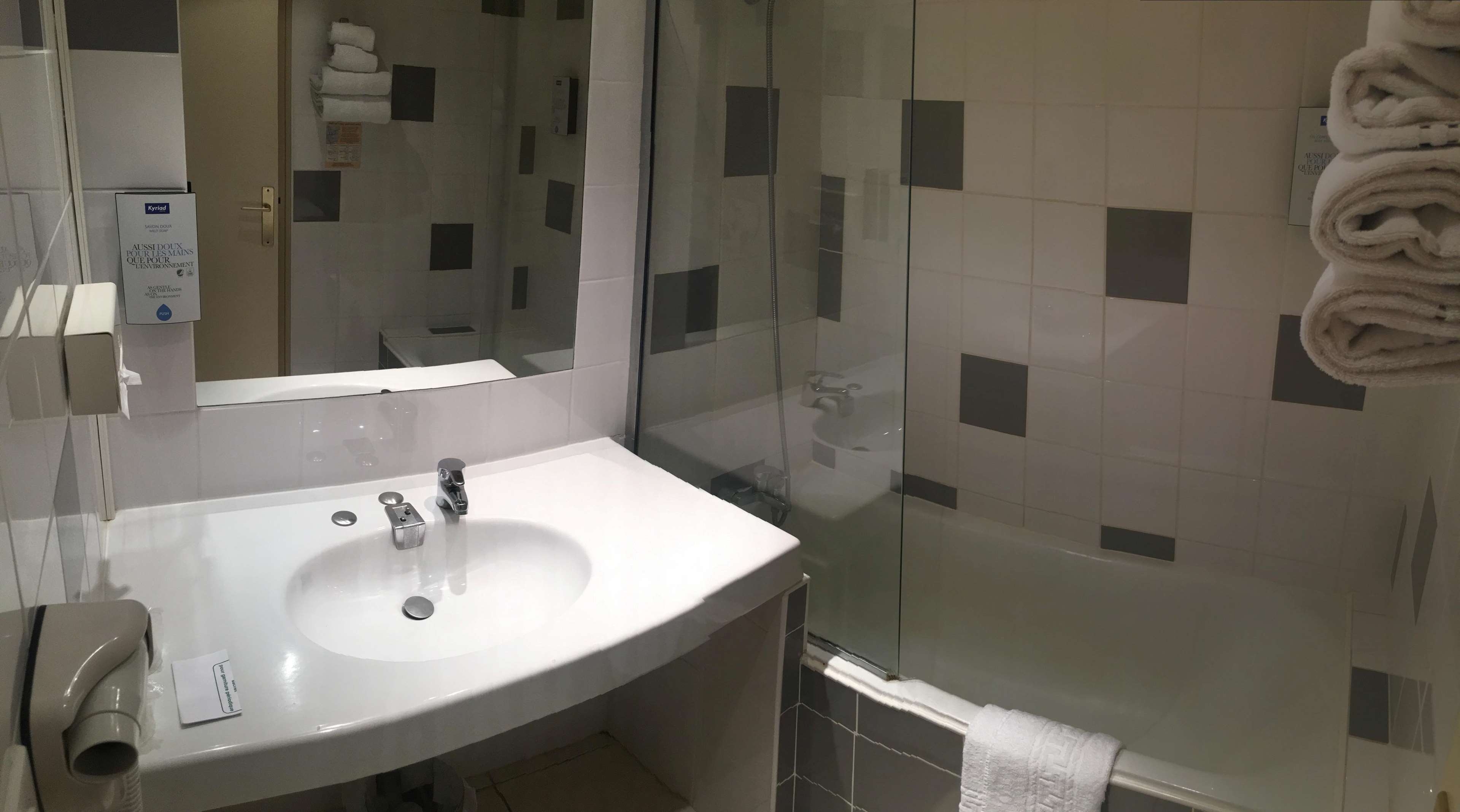 Hotel Kyriad Angoulême Nord - Champniers