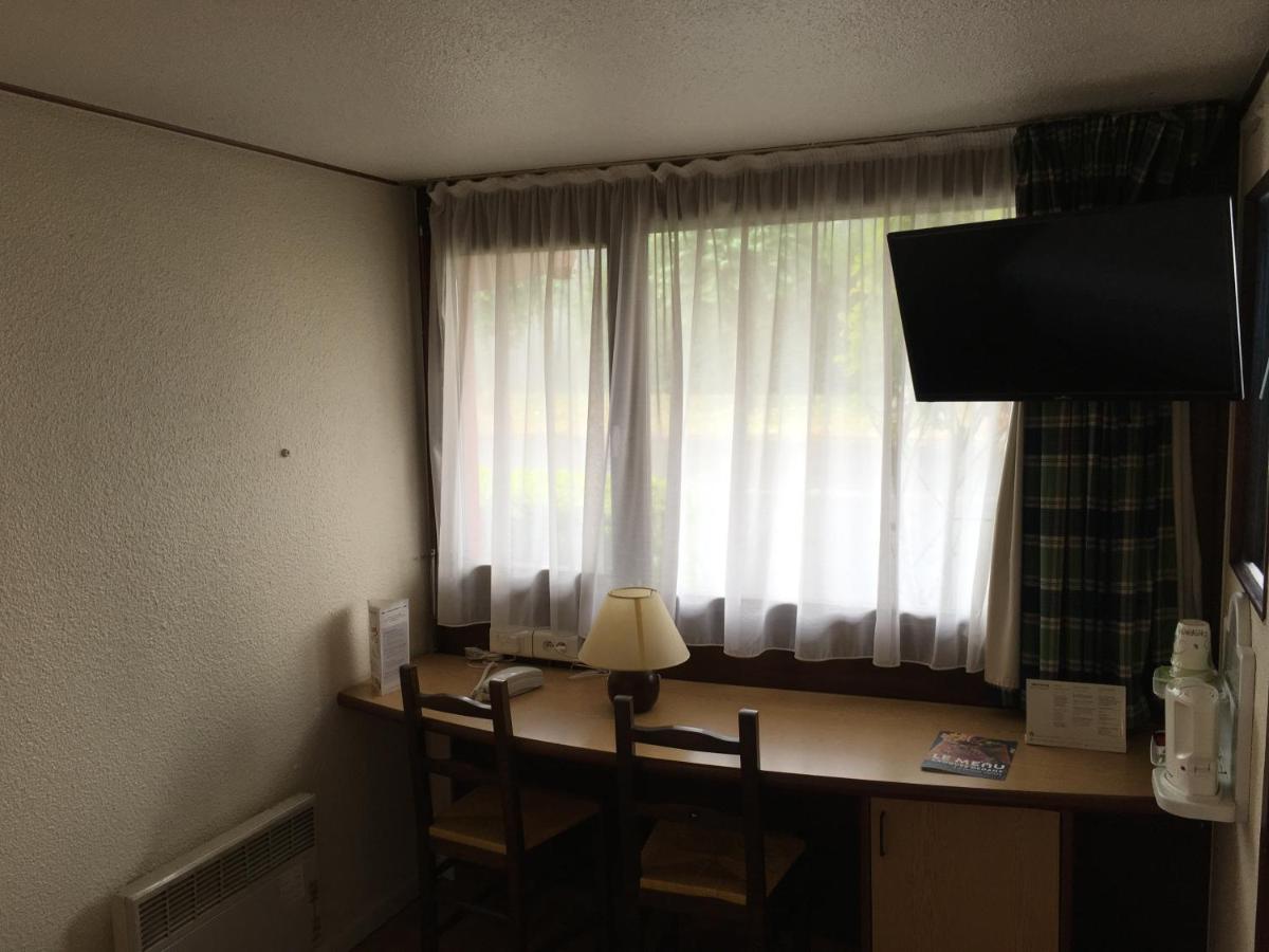 greet Hotel Chatellerault