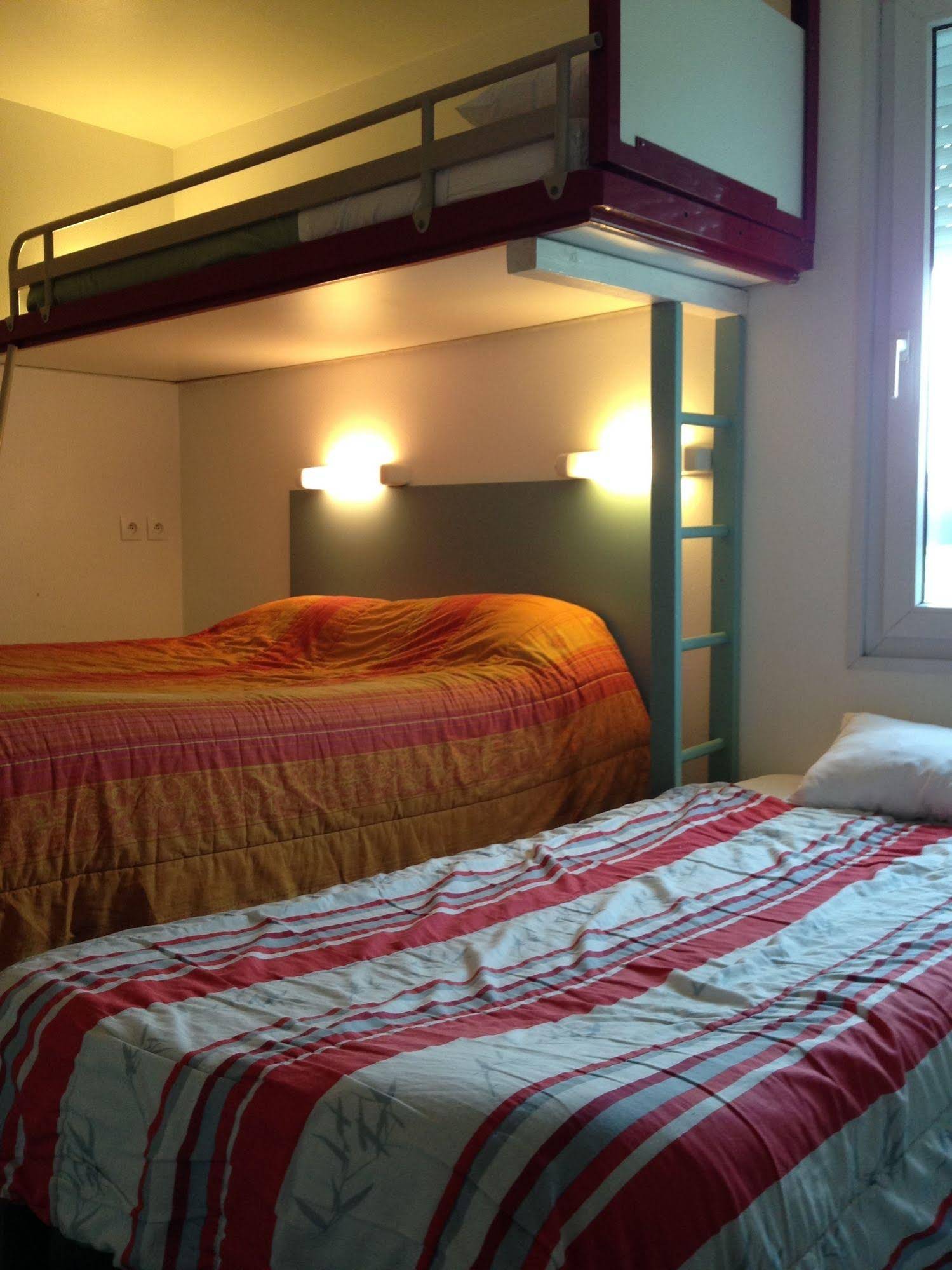 Brit Hotel Essentiel Poitiers – Gare du Futuroscope