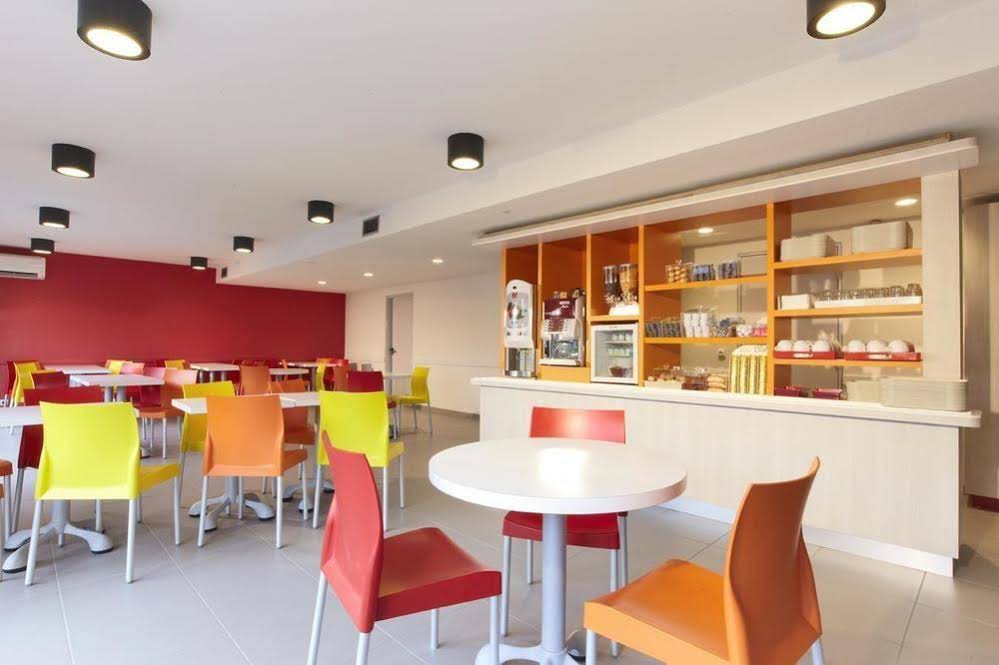Hôtel Première Classe Angouleme Sud - La Couronne