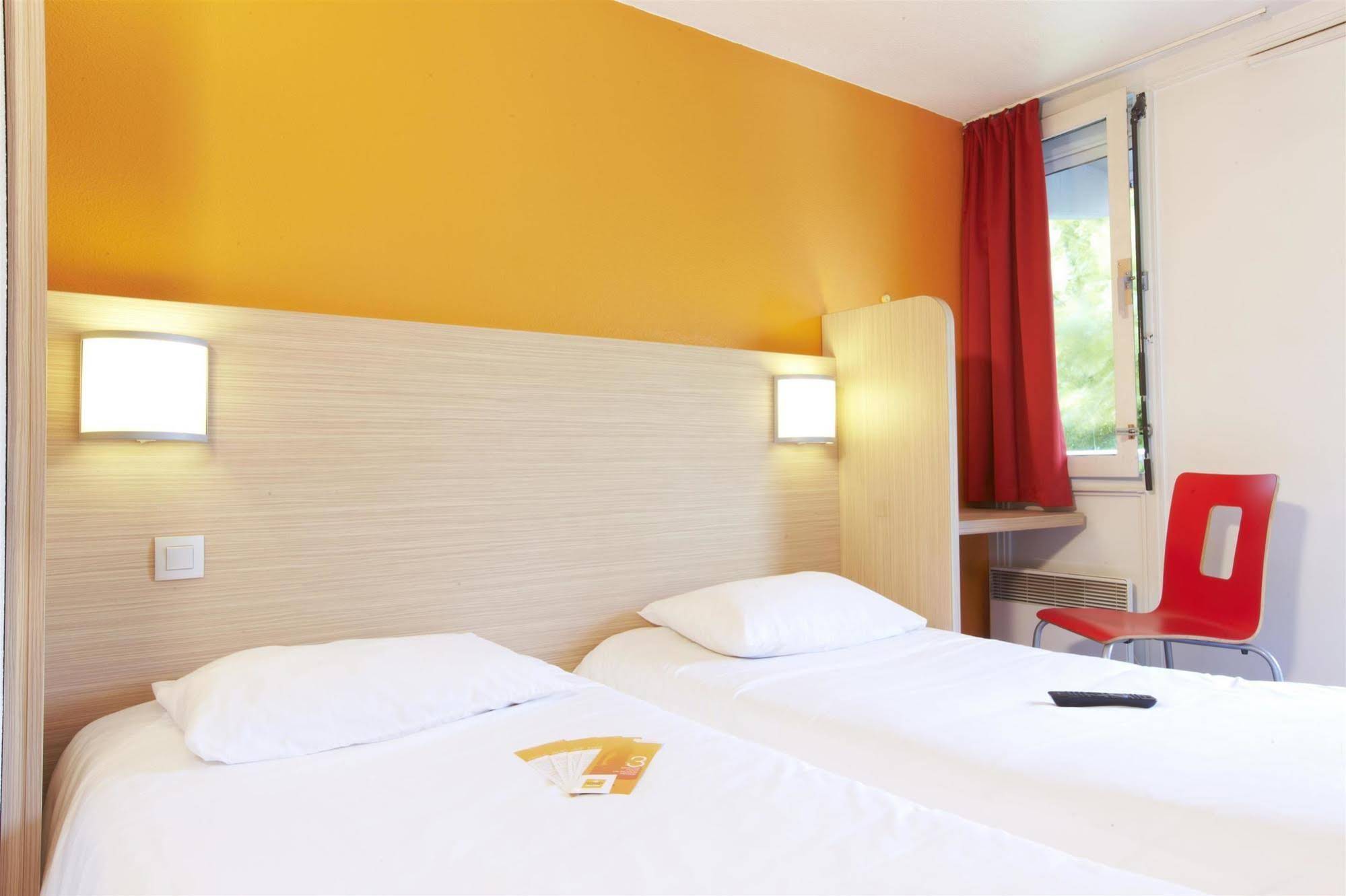 Hôtel Première Classe Angouleme Sud - La Couronne