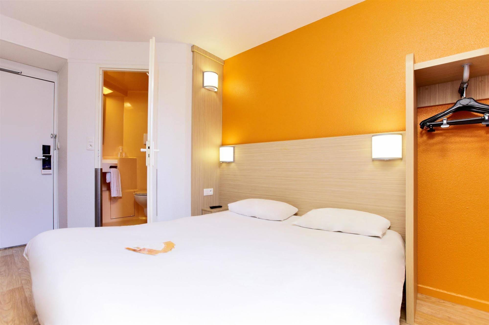 Hôtel Première Classe Angouleme Sud - La Couronne