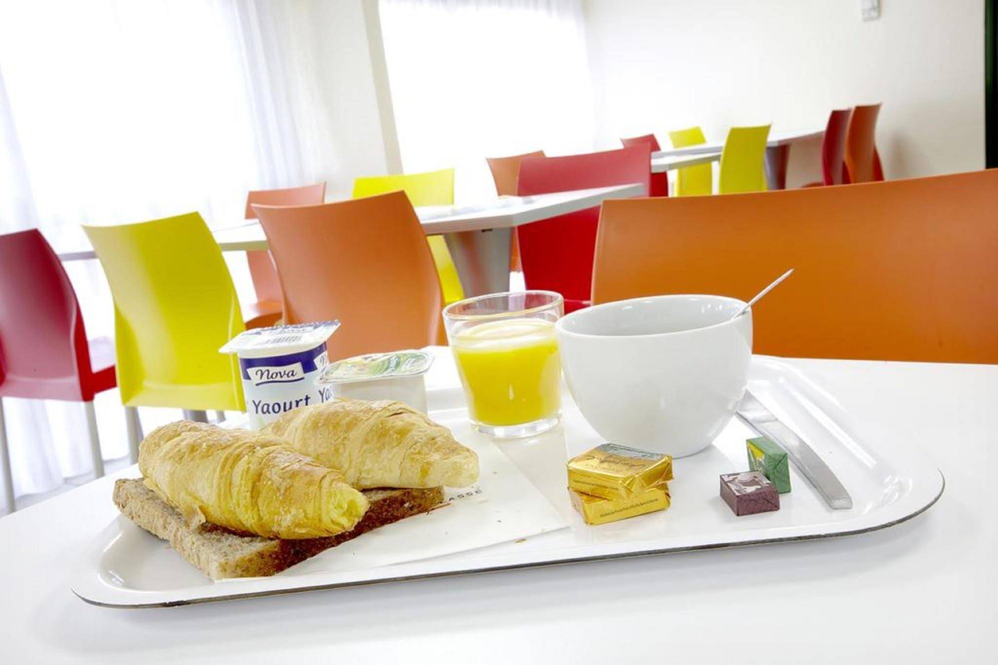 Hotel Premiere Classe Niort Est - La Creche