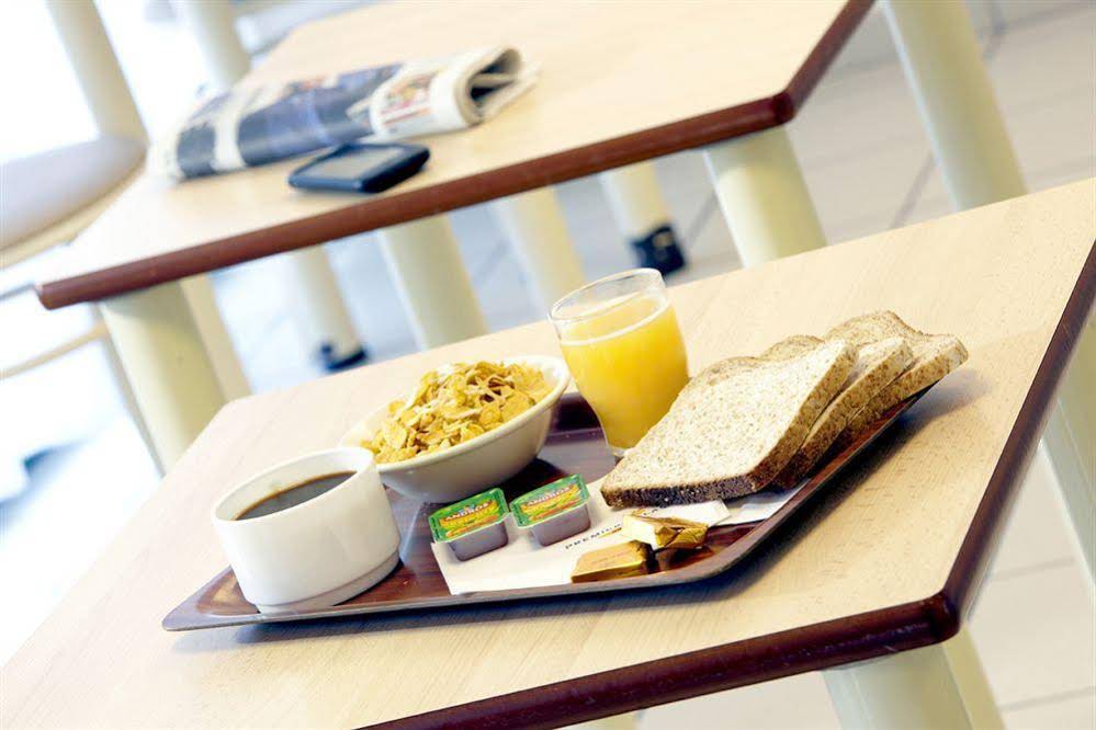 Hotel Premiere Classe Niort Est - La Creche