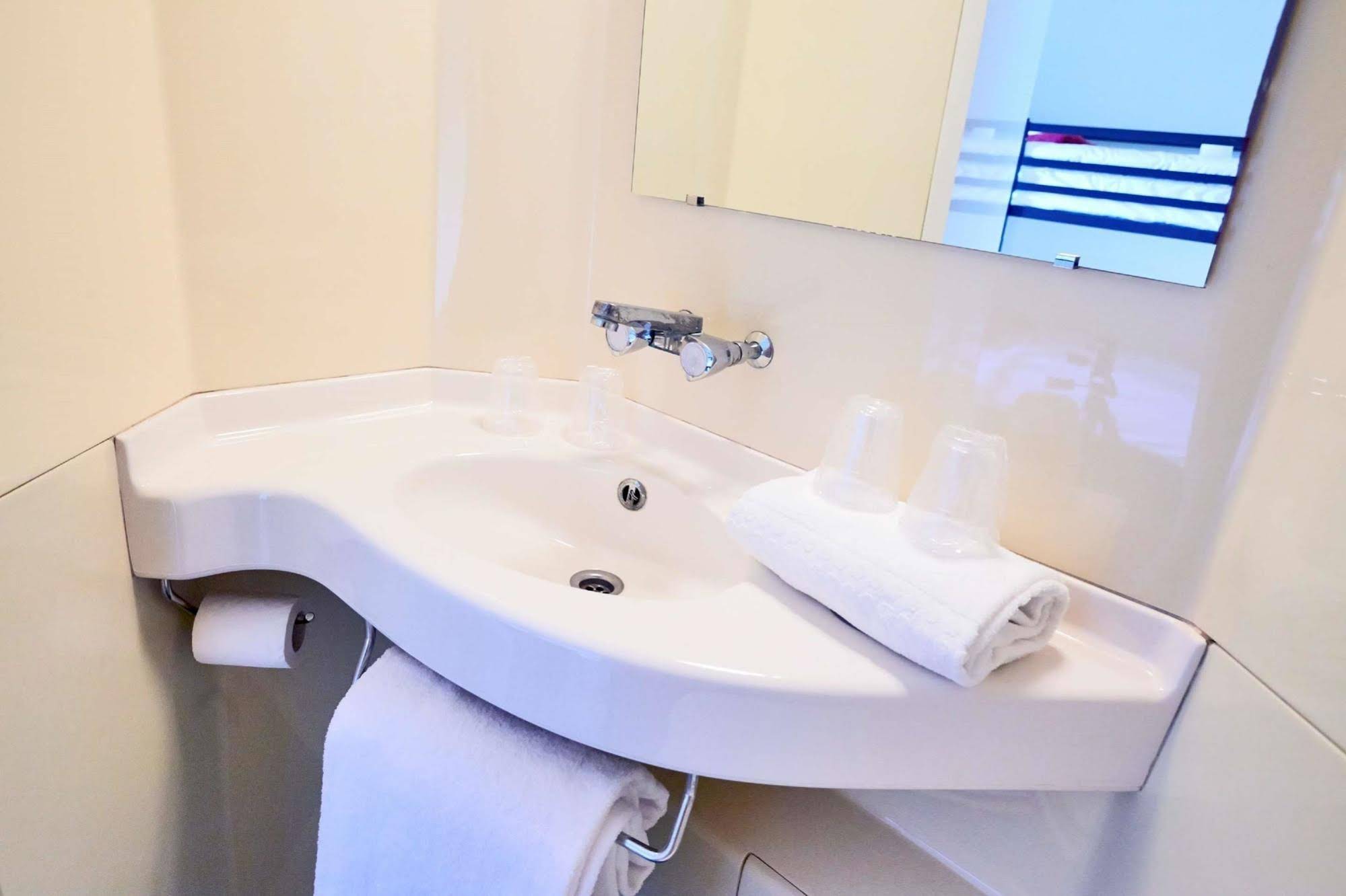 Hotel Premiere Classe Niort Est - La Creche