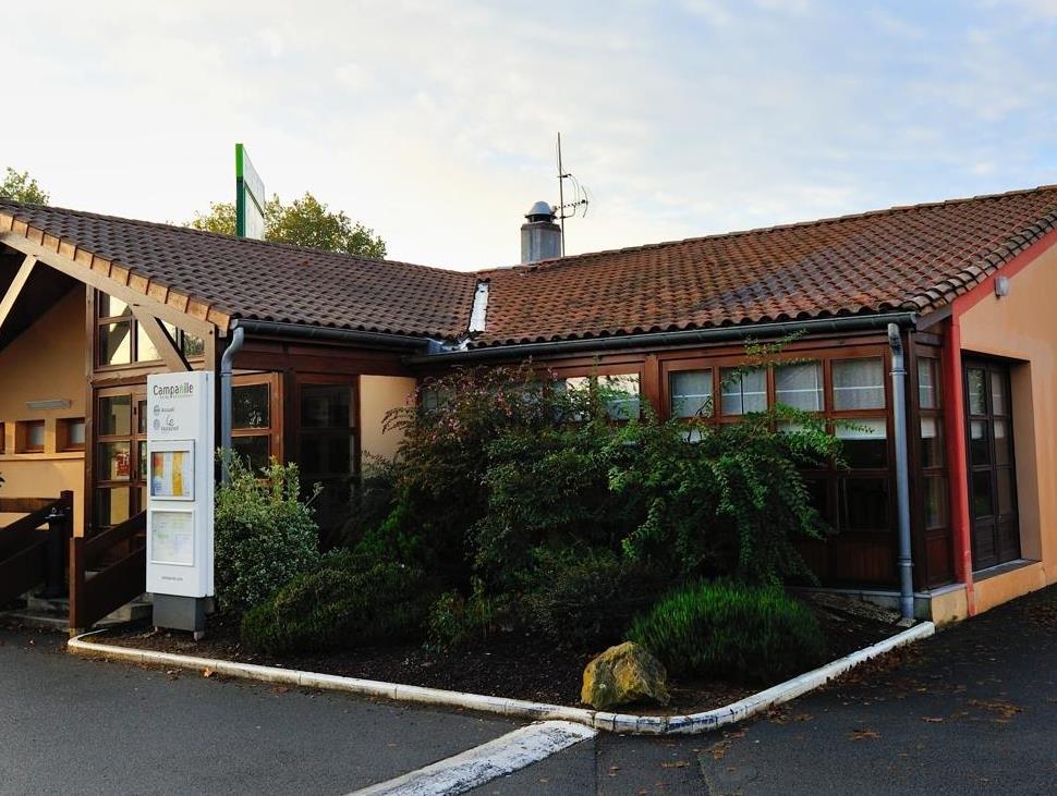 Hôtel Campanile Niort Est - La Crèche