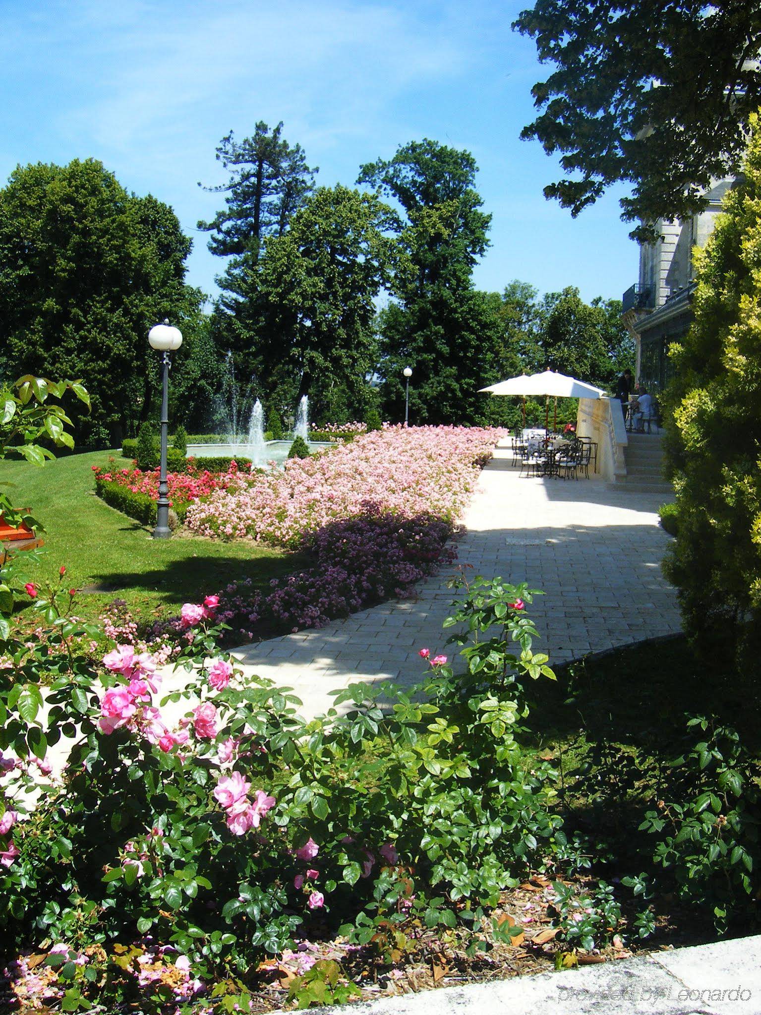 Chateau de Mirambeau