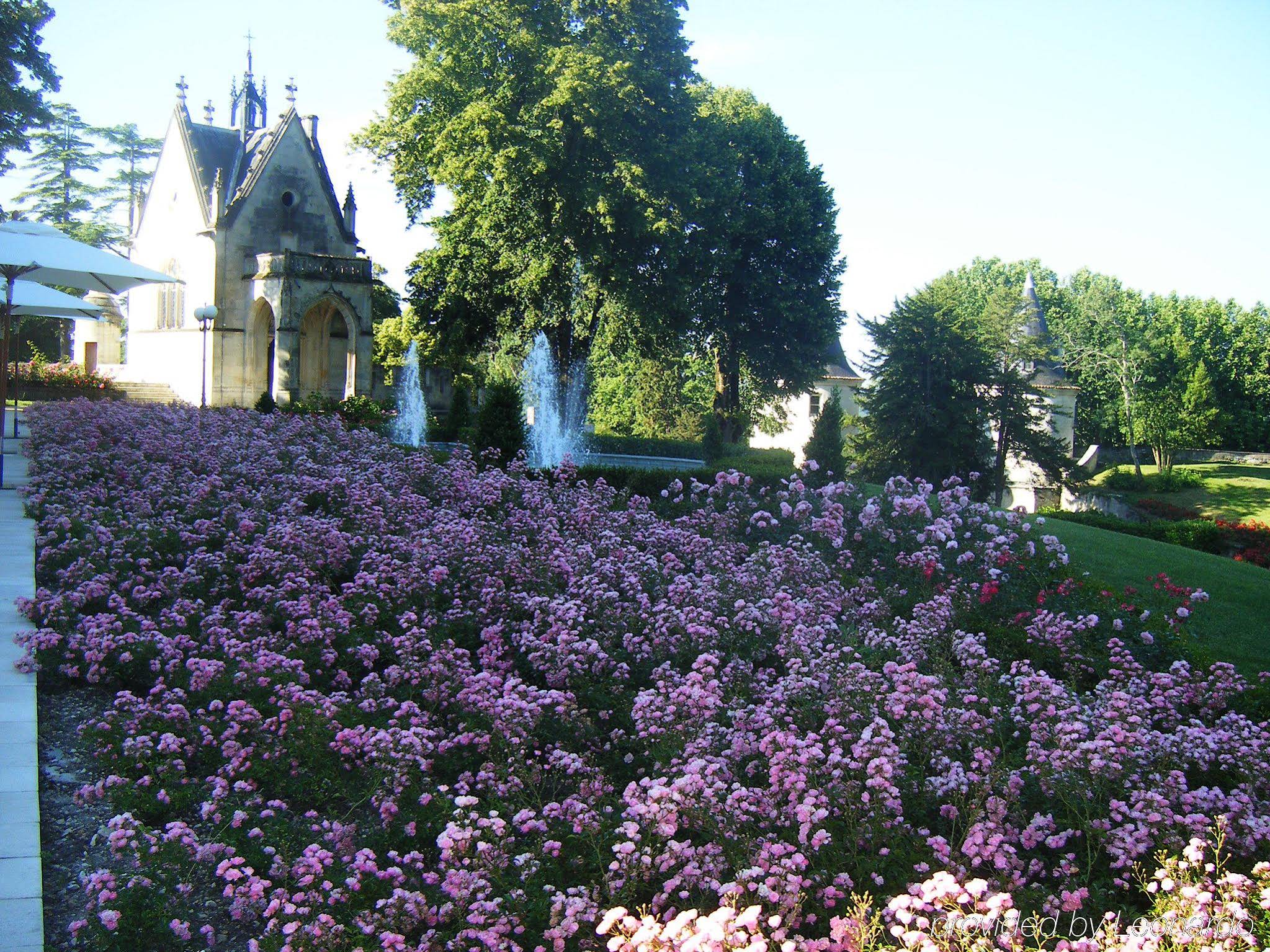 Chateau de Mirambeau