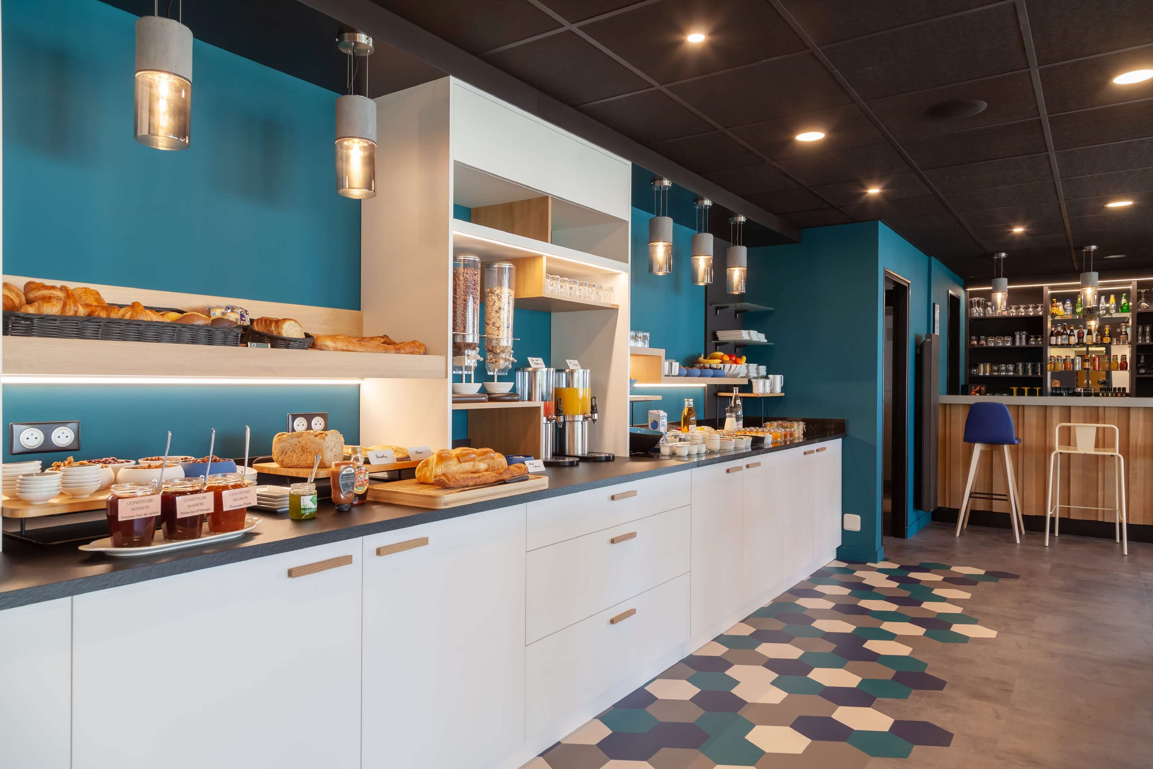 Hotel Kyriad Niort