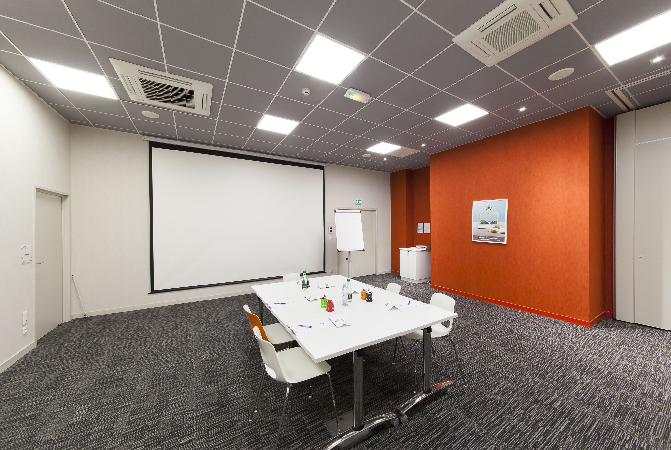 Ibis Styles Poitiers Centre Hotel