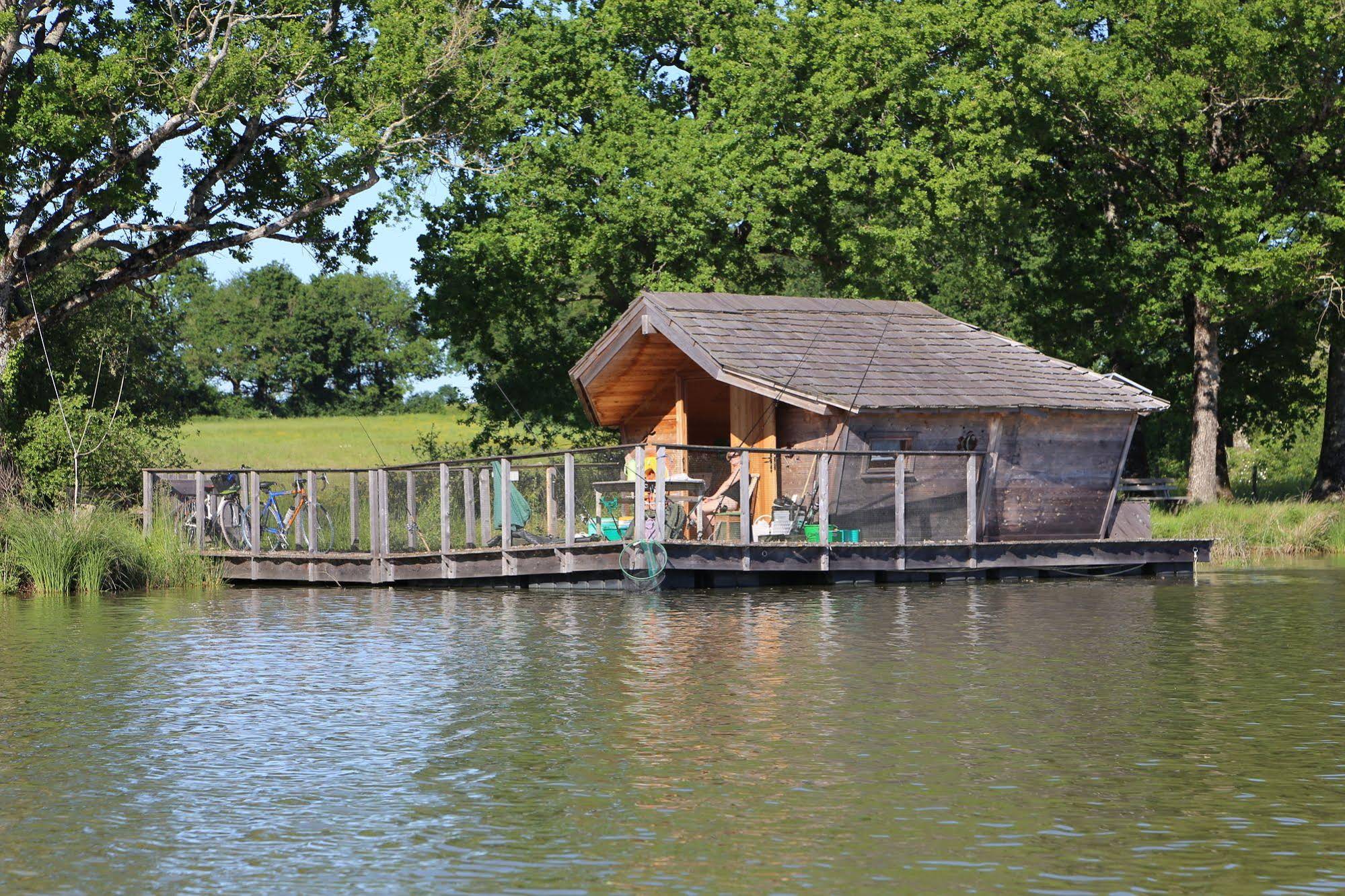 Village Flottant de Pressac