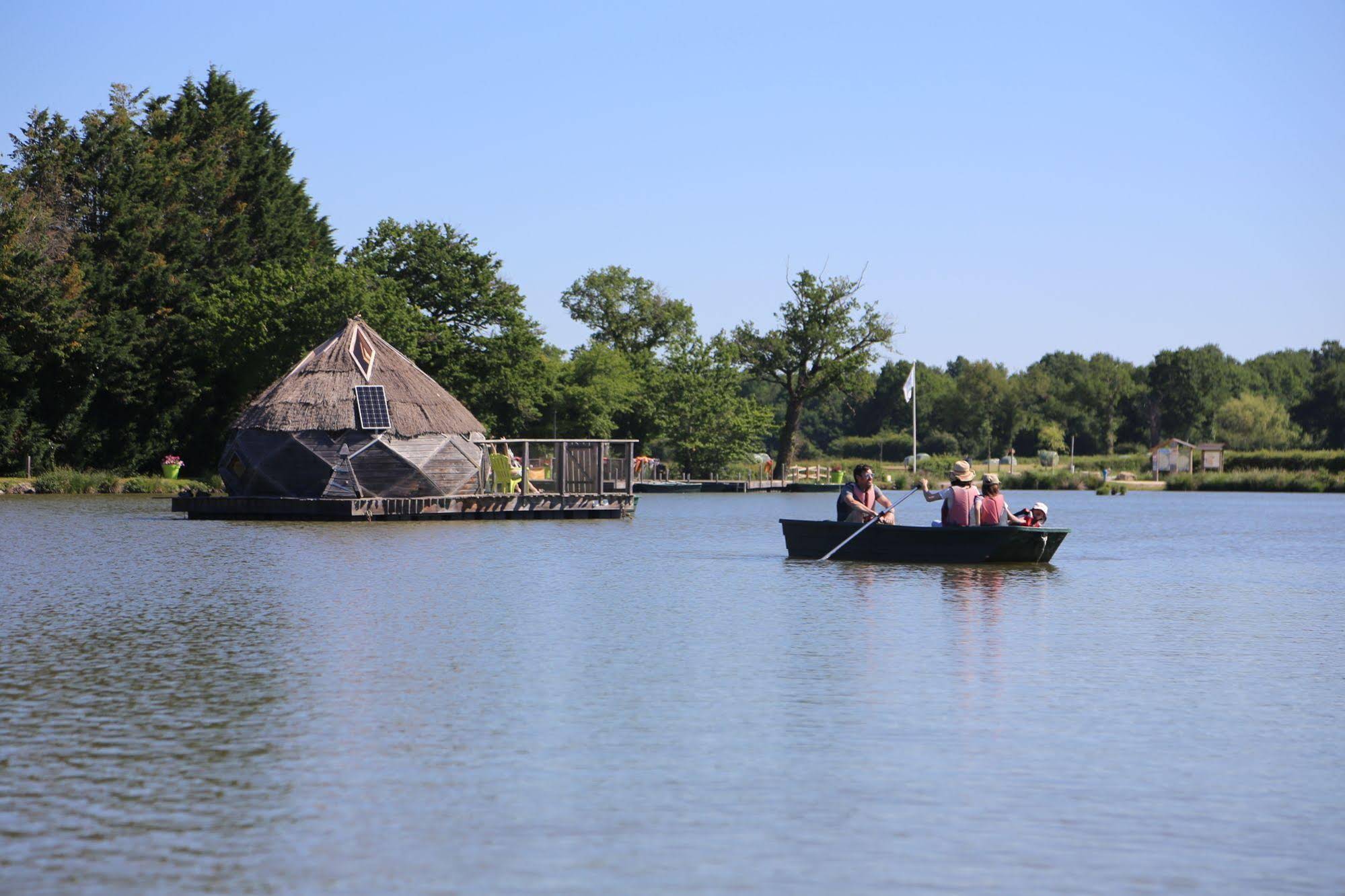 Village Flottant de Pressac