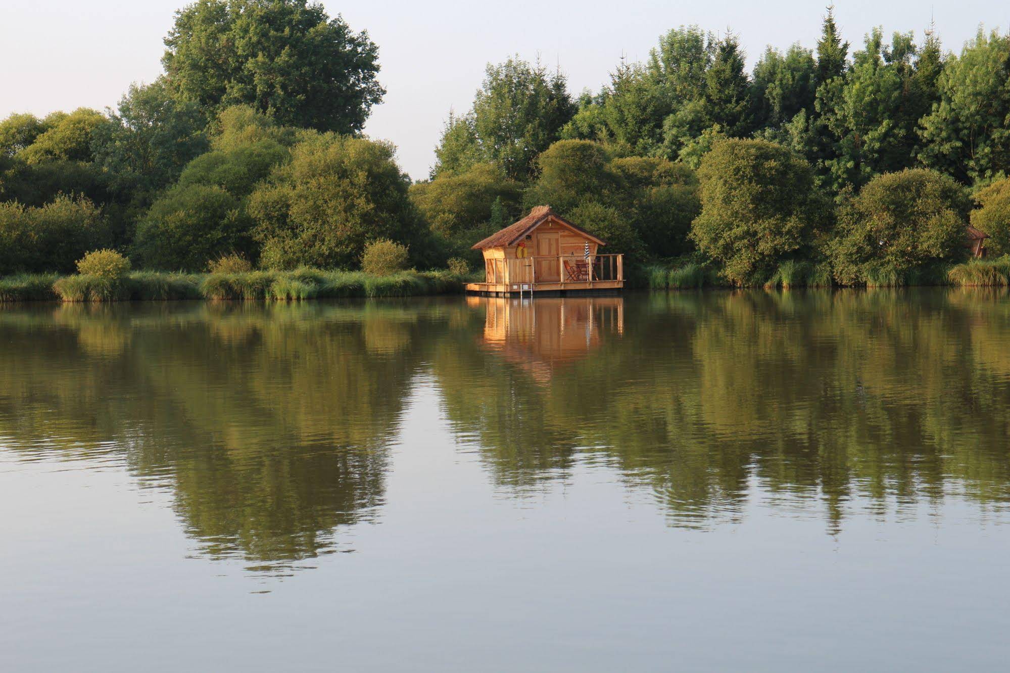 Village Flottant de Pressac