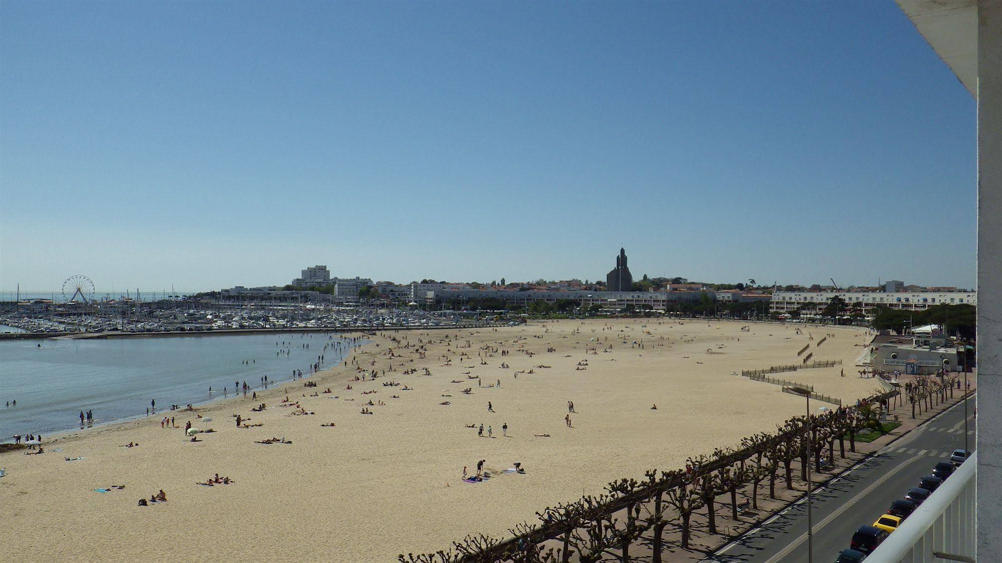 Les Embruns