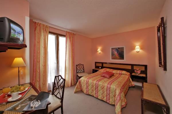 Sure Hotel By Best Western Saintes