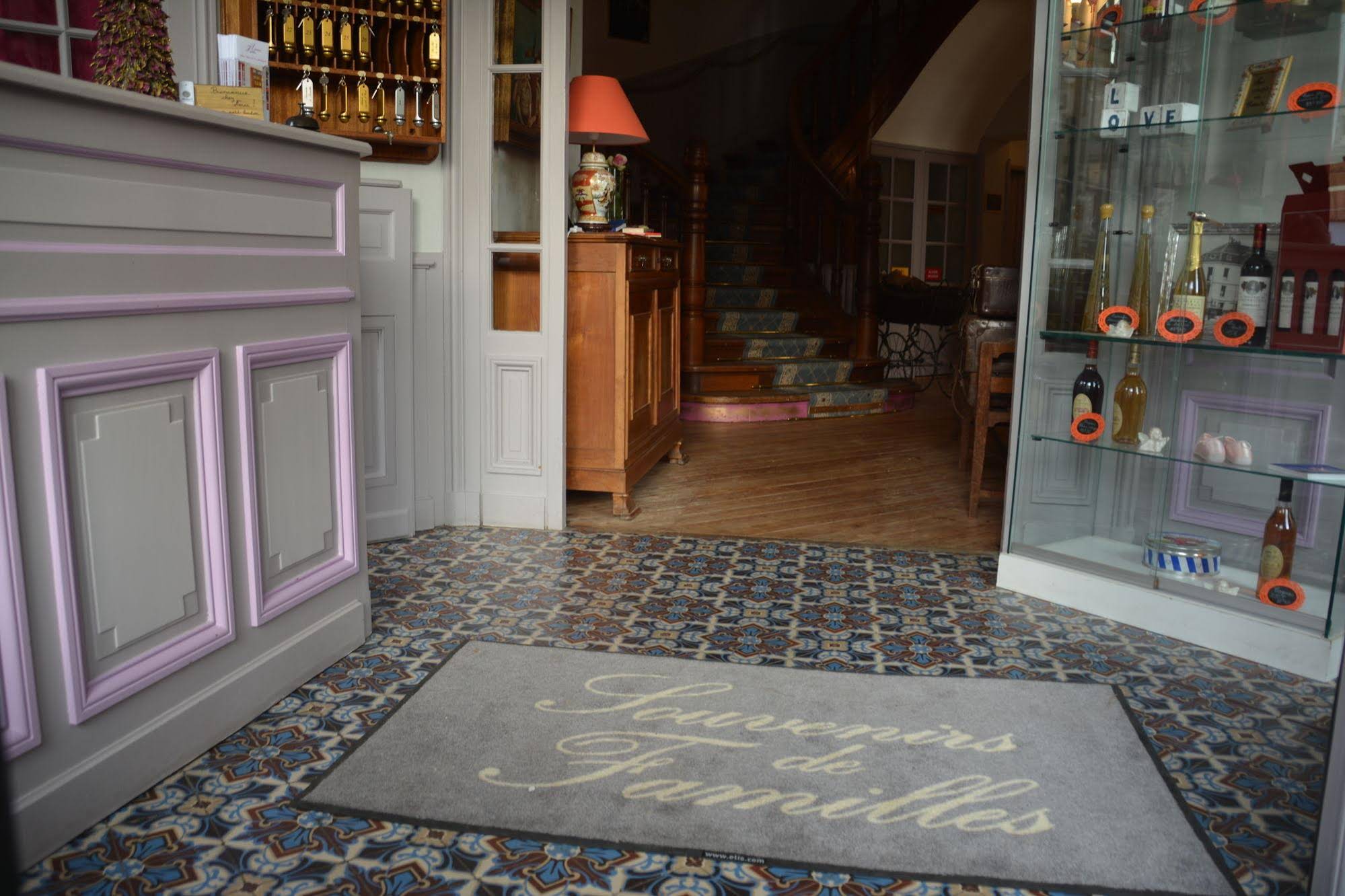 Hôtel Souvenirs De Familles