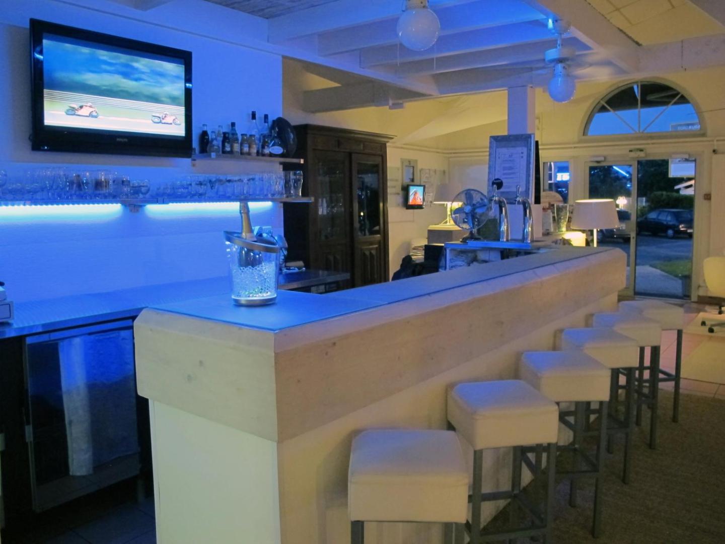 Kyriad Hotel Saintes