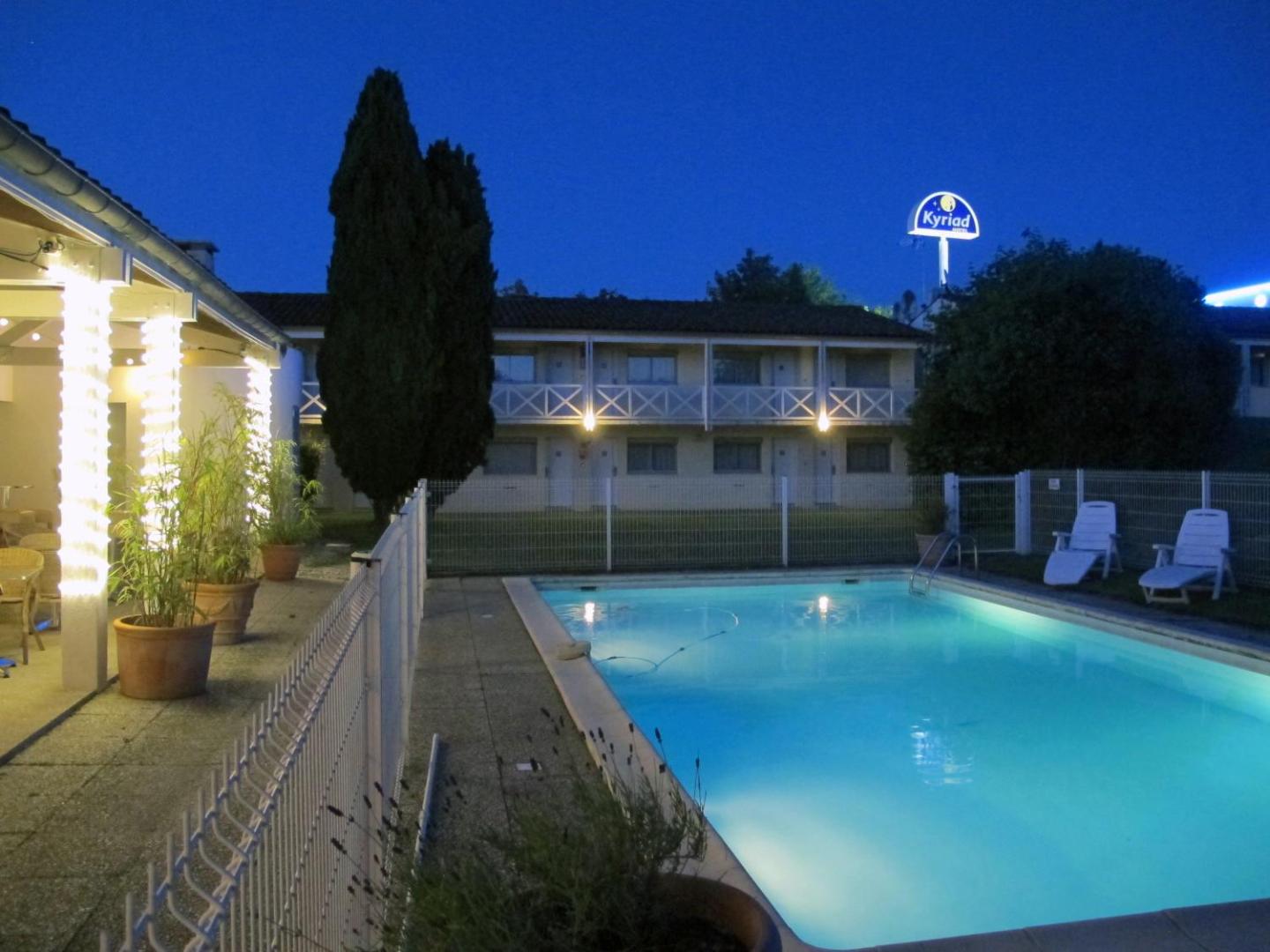 Kyriad Hotel Saintes