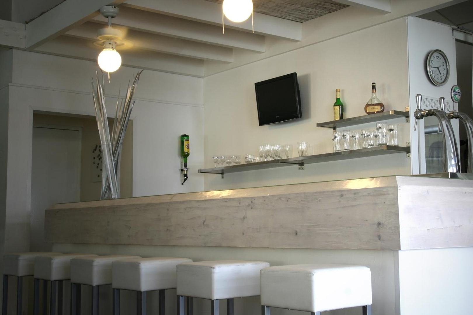 Kyriad Hotel Saintes