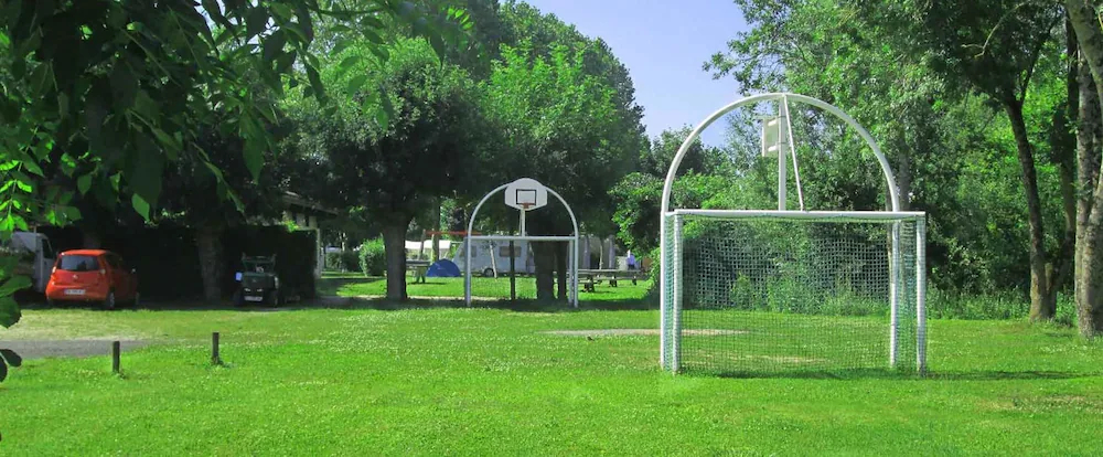Camping Val De Boutonne