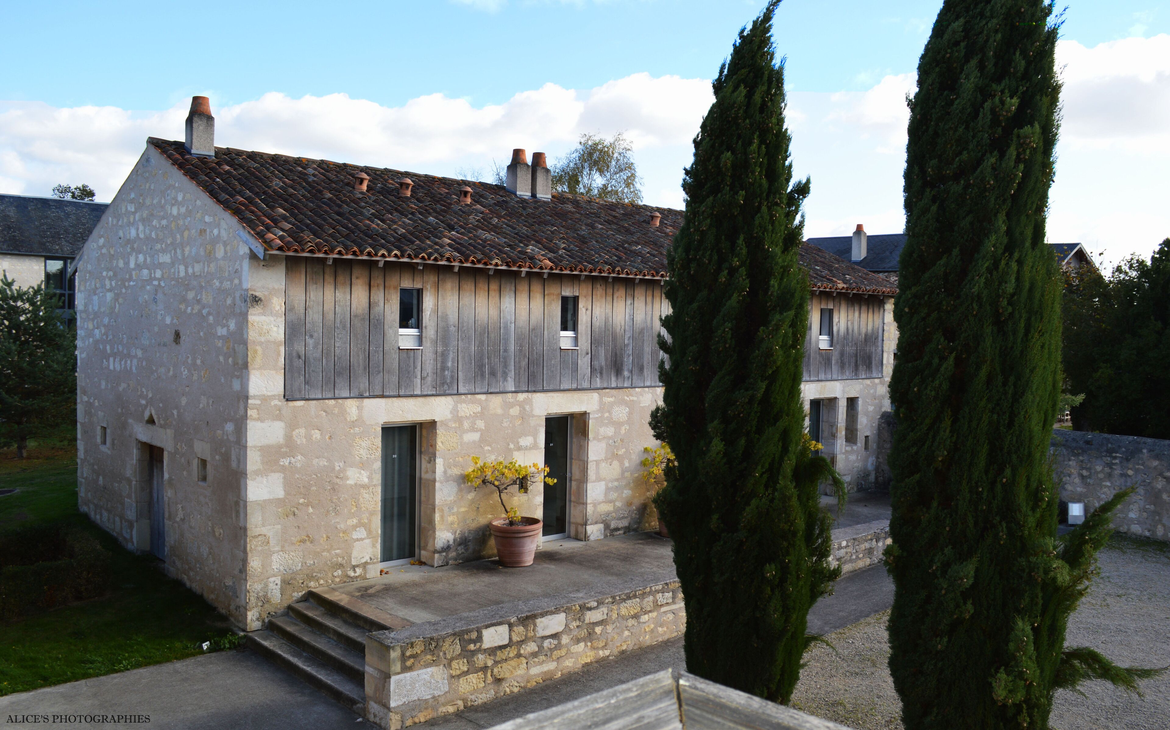 Les Gîtes De lermitage