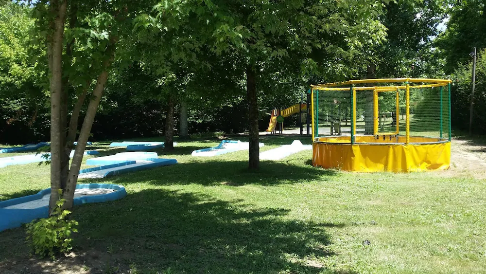 Camping Les Bo-Bains