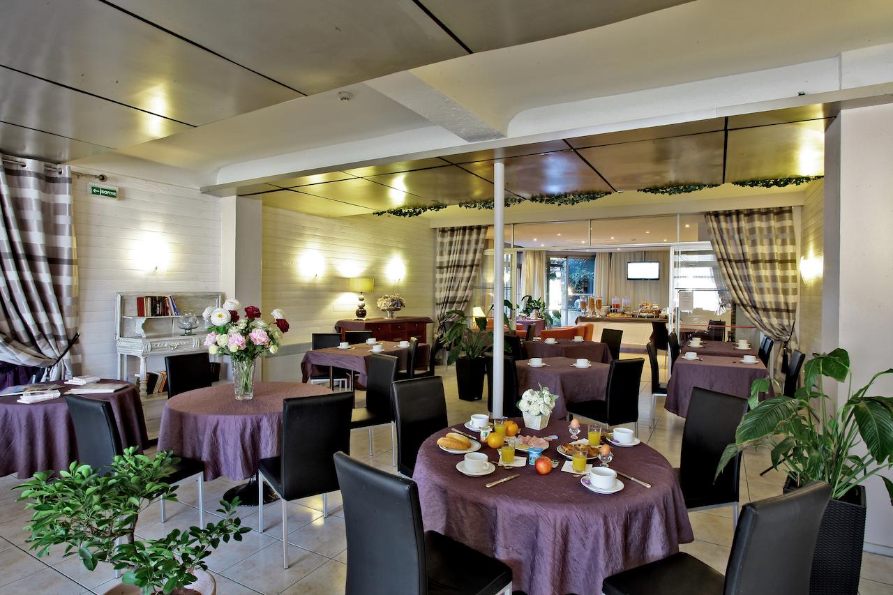 Hotel De Bordeaux