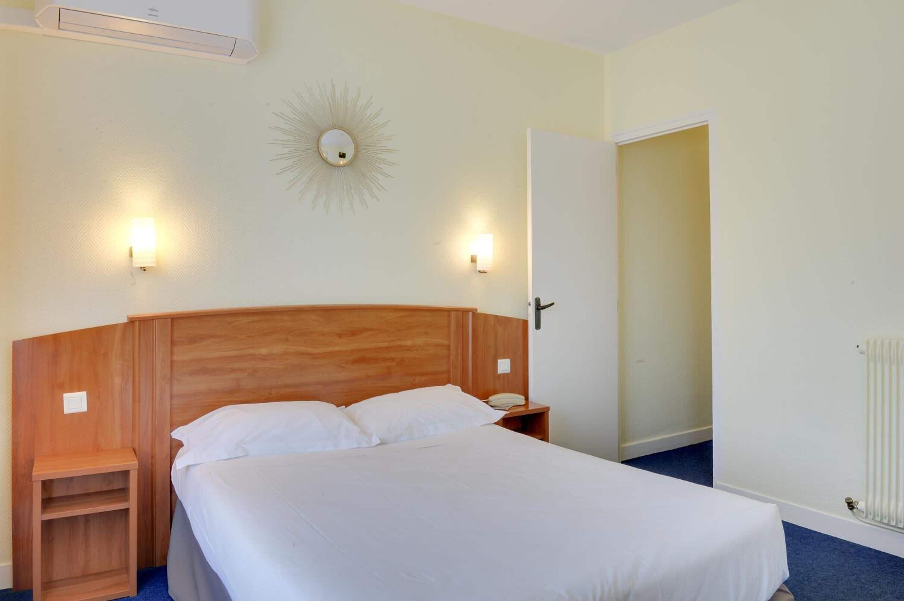 Brit Europ Hotel