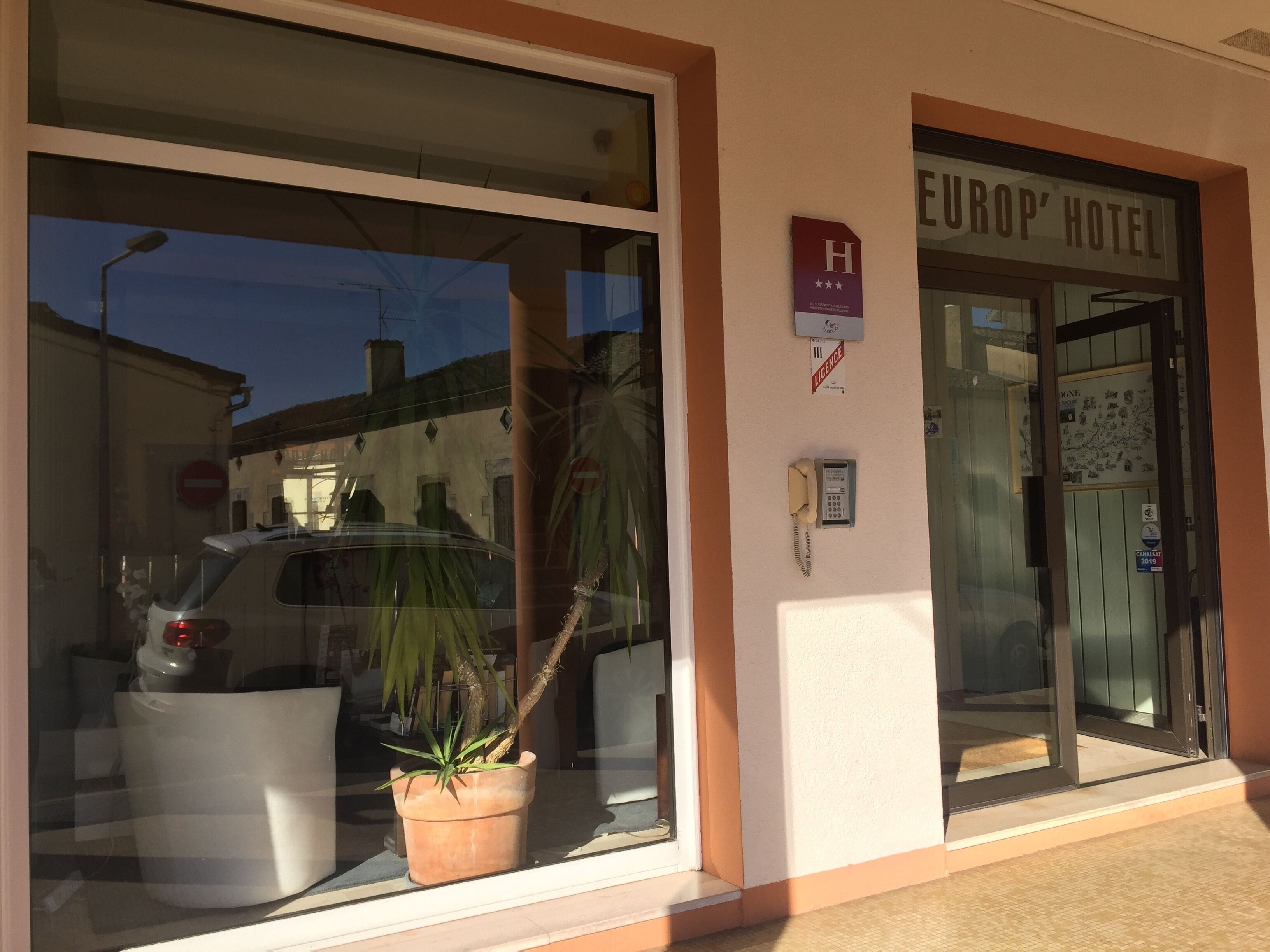Brit Europ Hotel