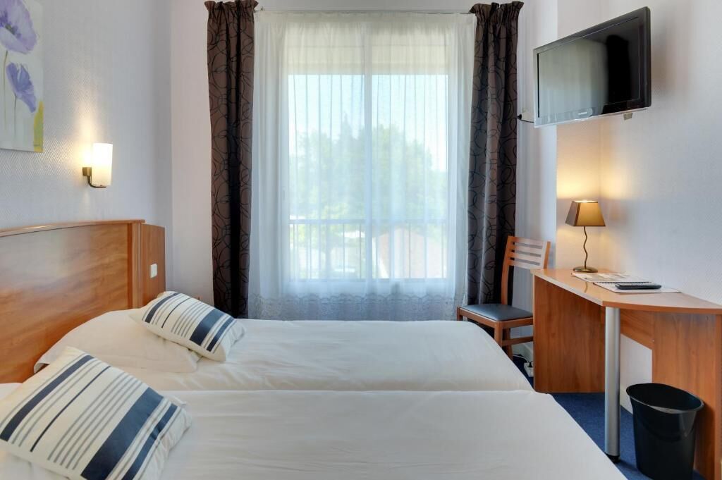 Brit Europ Hotel