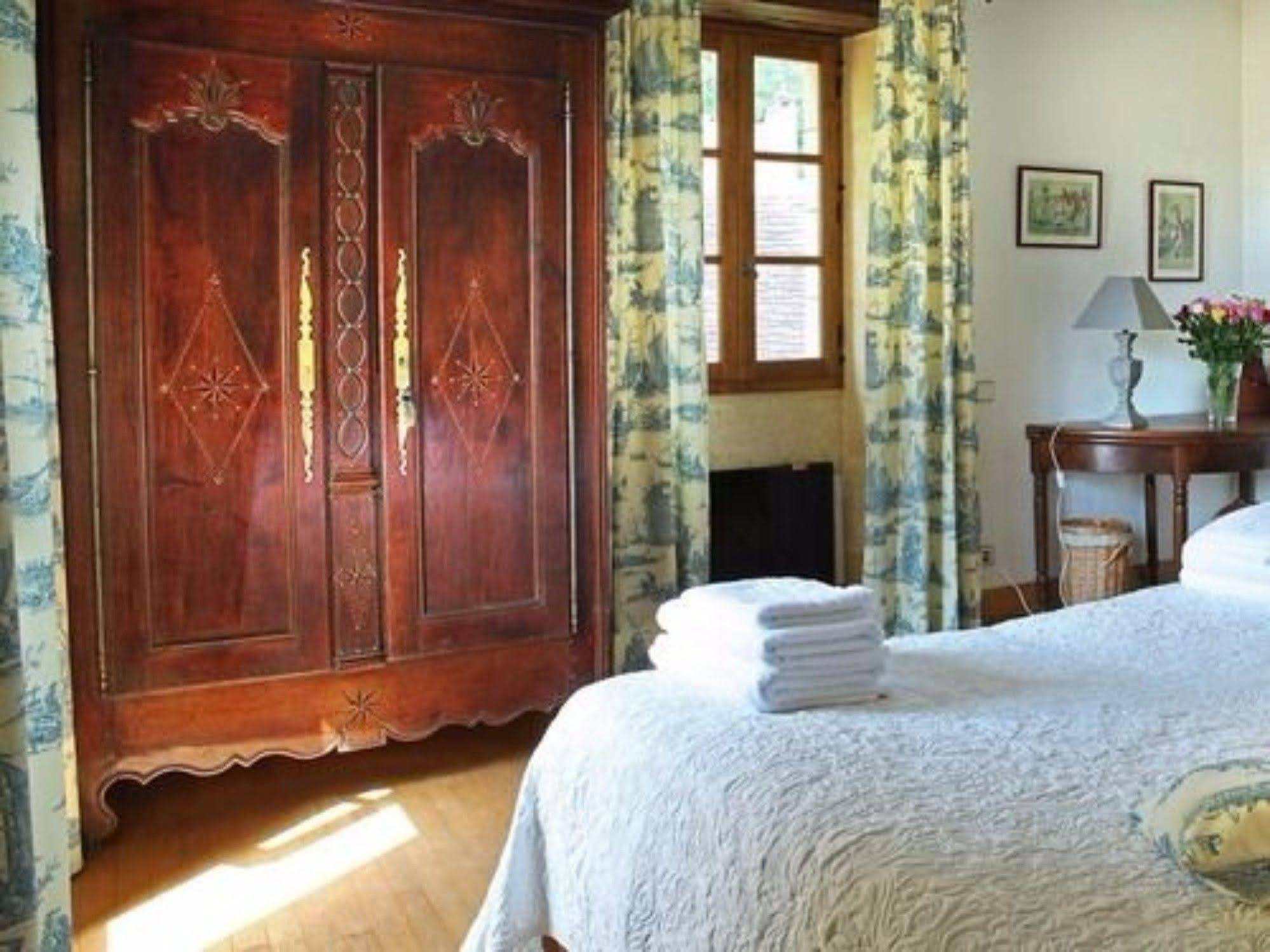 Chambre Dhôtes La Rossillonie
