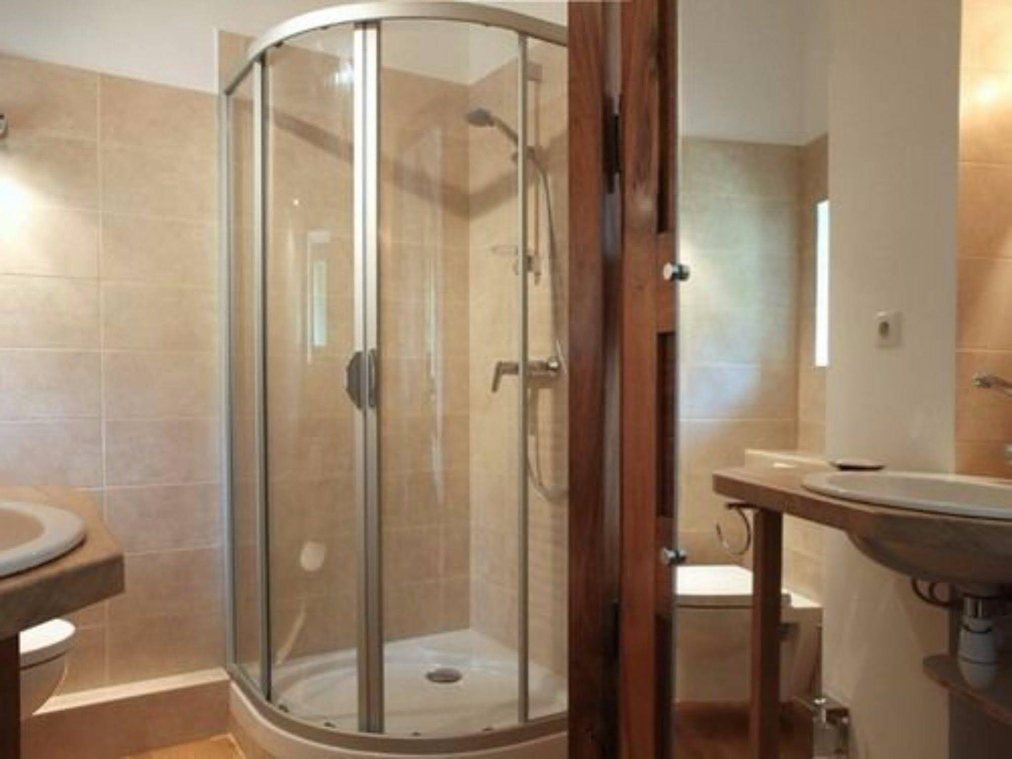 Chambre Dhôtes La Rossillonie