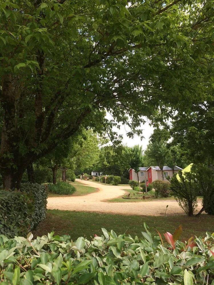 Camping Les Poutiroux - Mobilhome