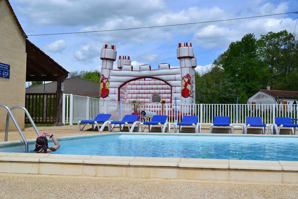 Camping Les Poutiroux - Mobilhome