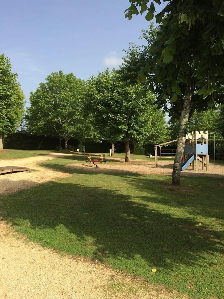 Camping Les Poutiroux - Mobilhome