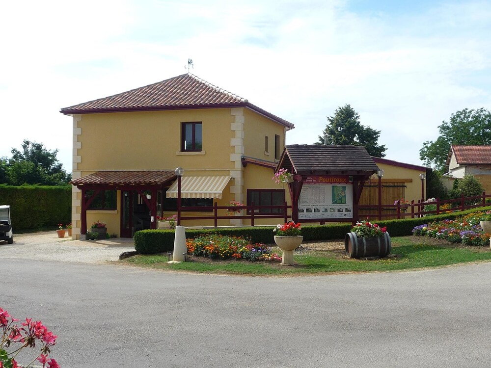 Camping Les Poutiroux - Mobilhome