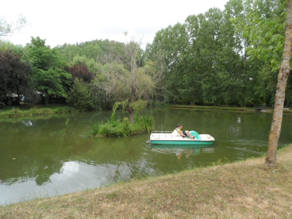 Camping le Repaire - Les Chalets