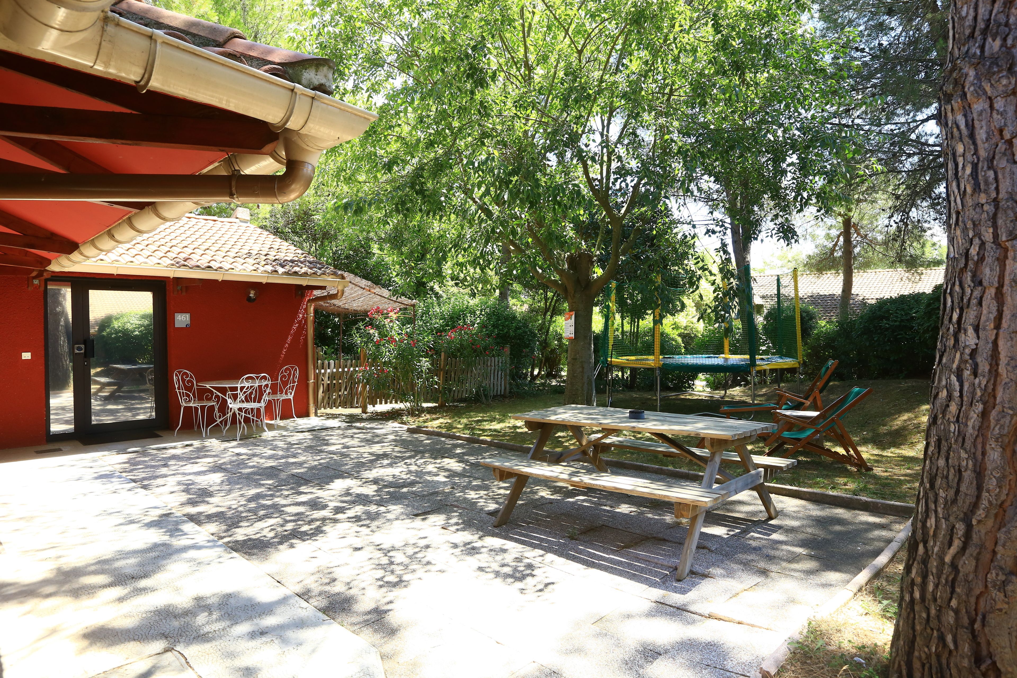 ibis Styles Aix en Provence Mas des Oliviers