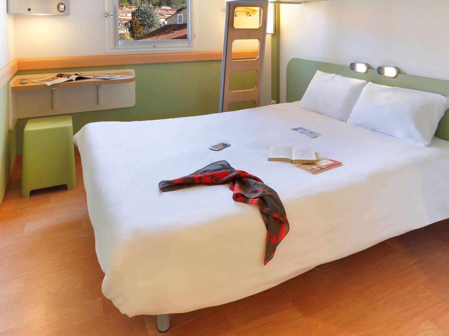 First Inn Hotel