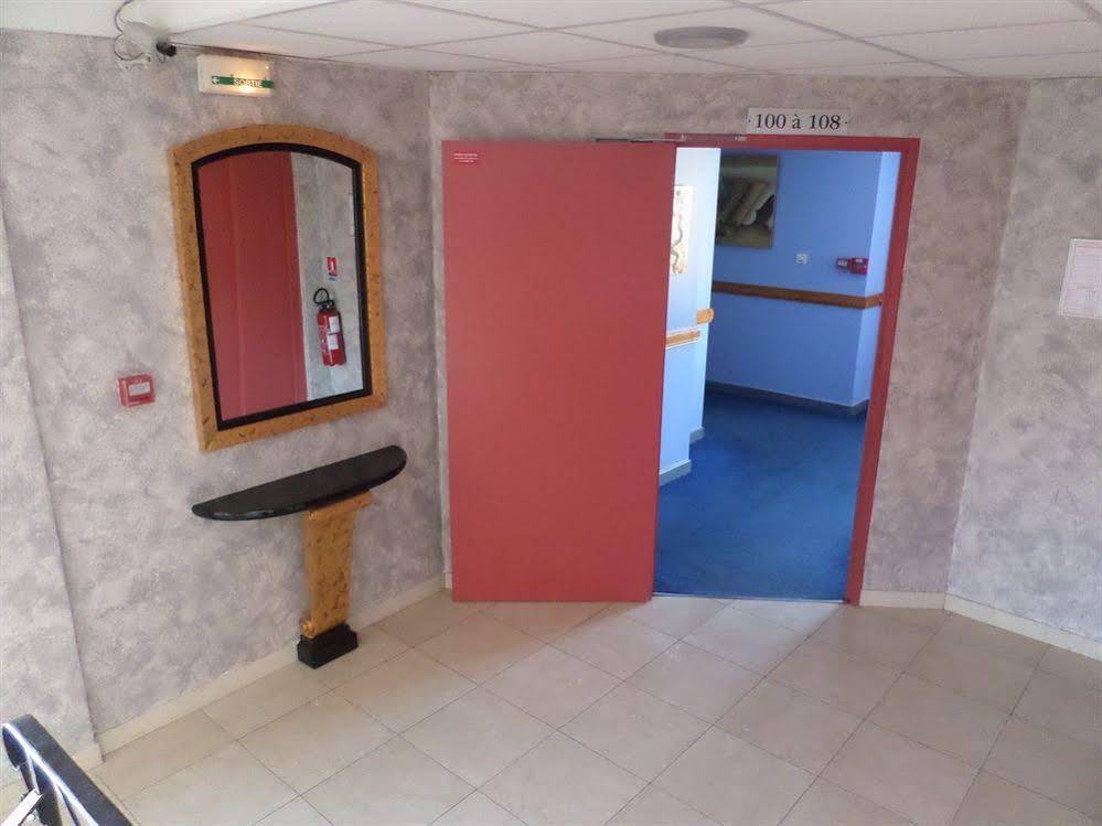 Brit Hotel Acacias