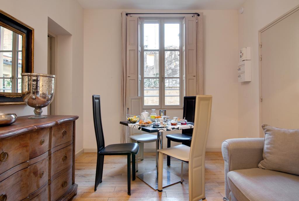 Autour Du Petit Paradis