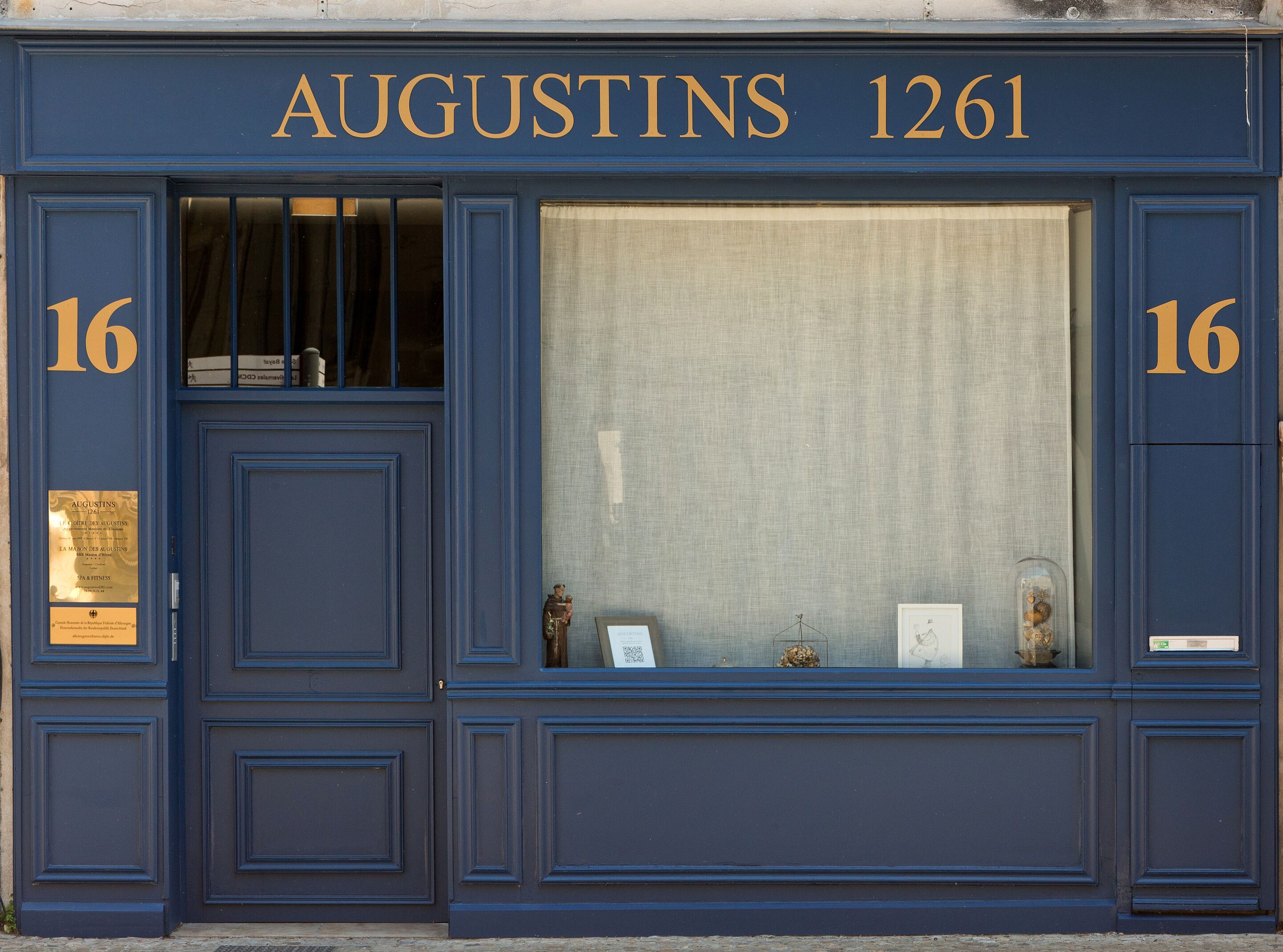 Aux Augustins