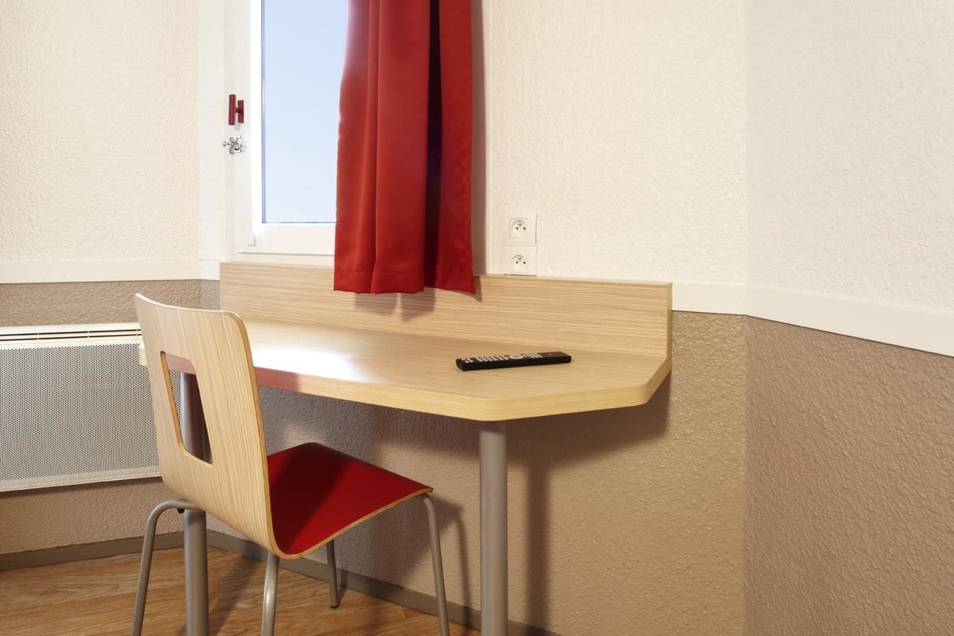 Hotel Première Classe Avignon - Courtine