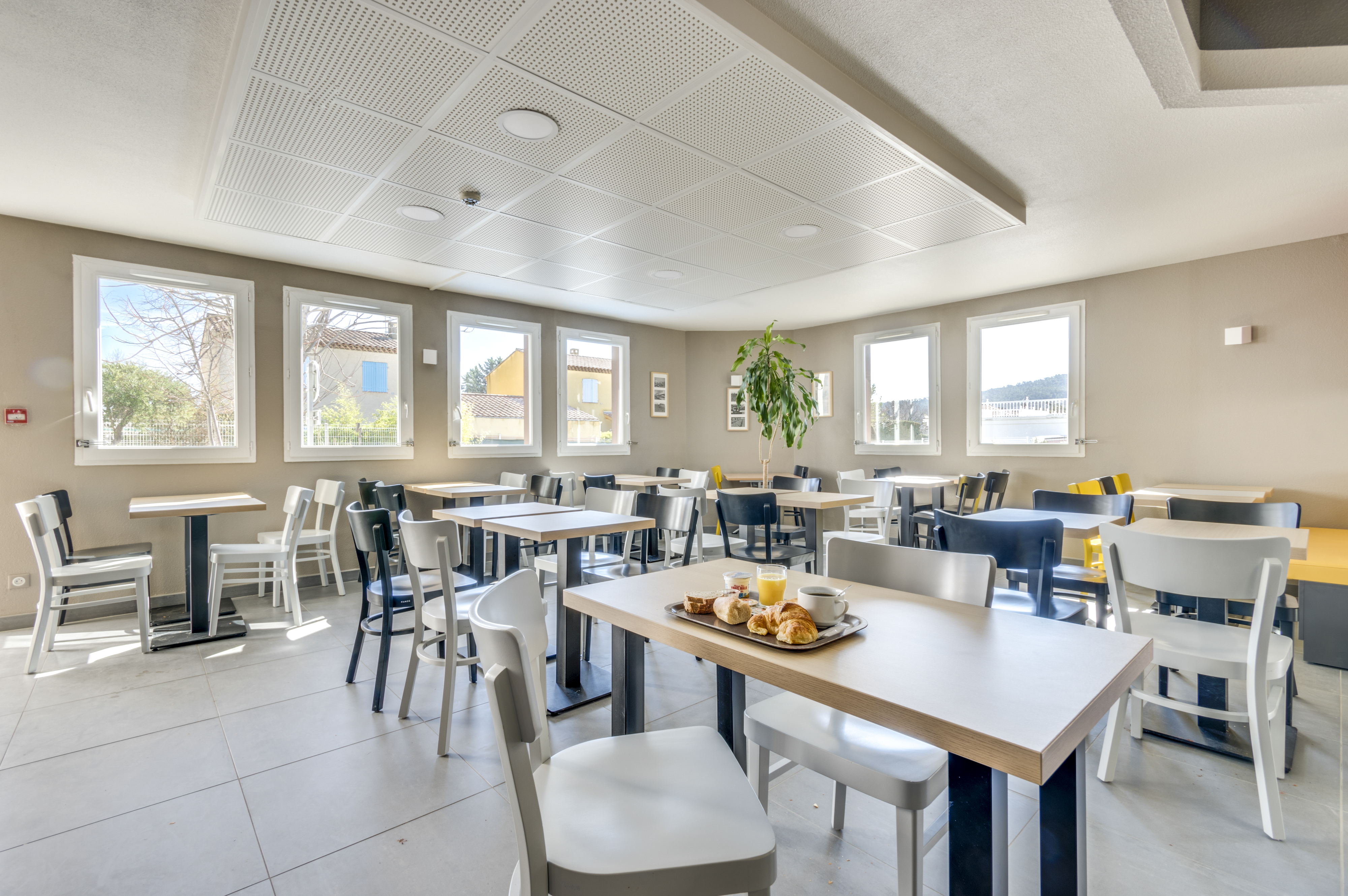 B&B HOTEL Brignoles