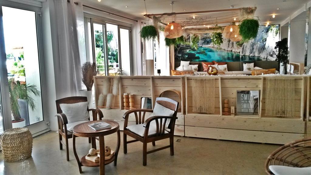 De La Plage Mahogany